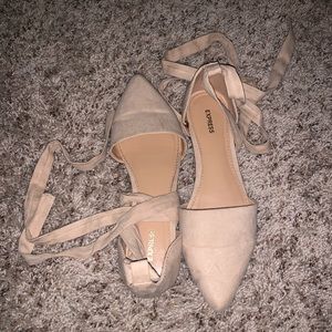 Nude Flats